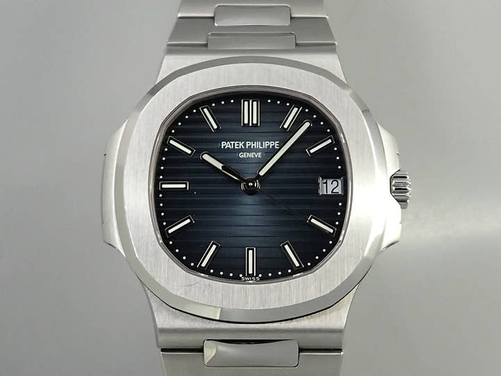 パテックフィリップ ノーチラス Ref.5711/1A-010 ステンレススチール ブルー文字盤