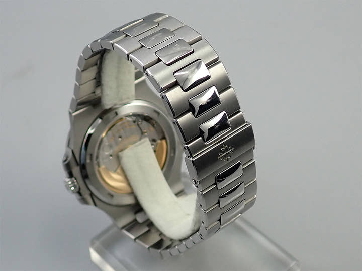 パテックフィリップ ノーチラス Ref.5711/1A-010 ステンレススチール ブルー文字盤