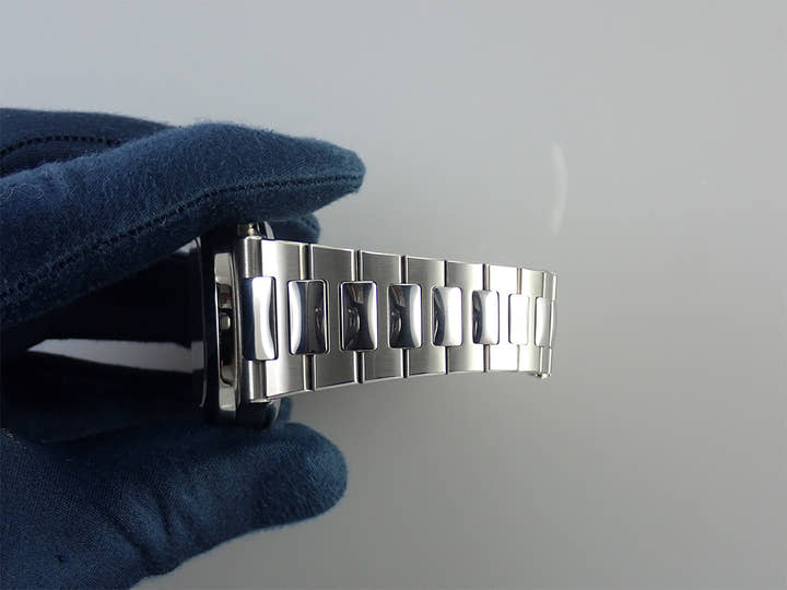 パテックフィリップ ノーチラス トラベルタイム クロノグラフ Ref.5990/1A-001 ステンレススチール ブラックグラデーション文字盤