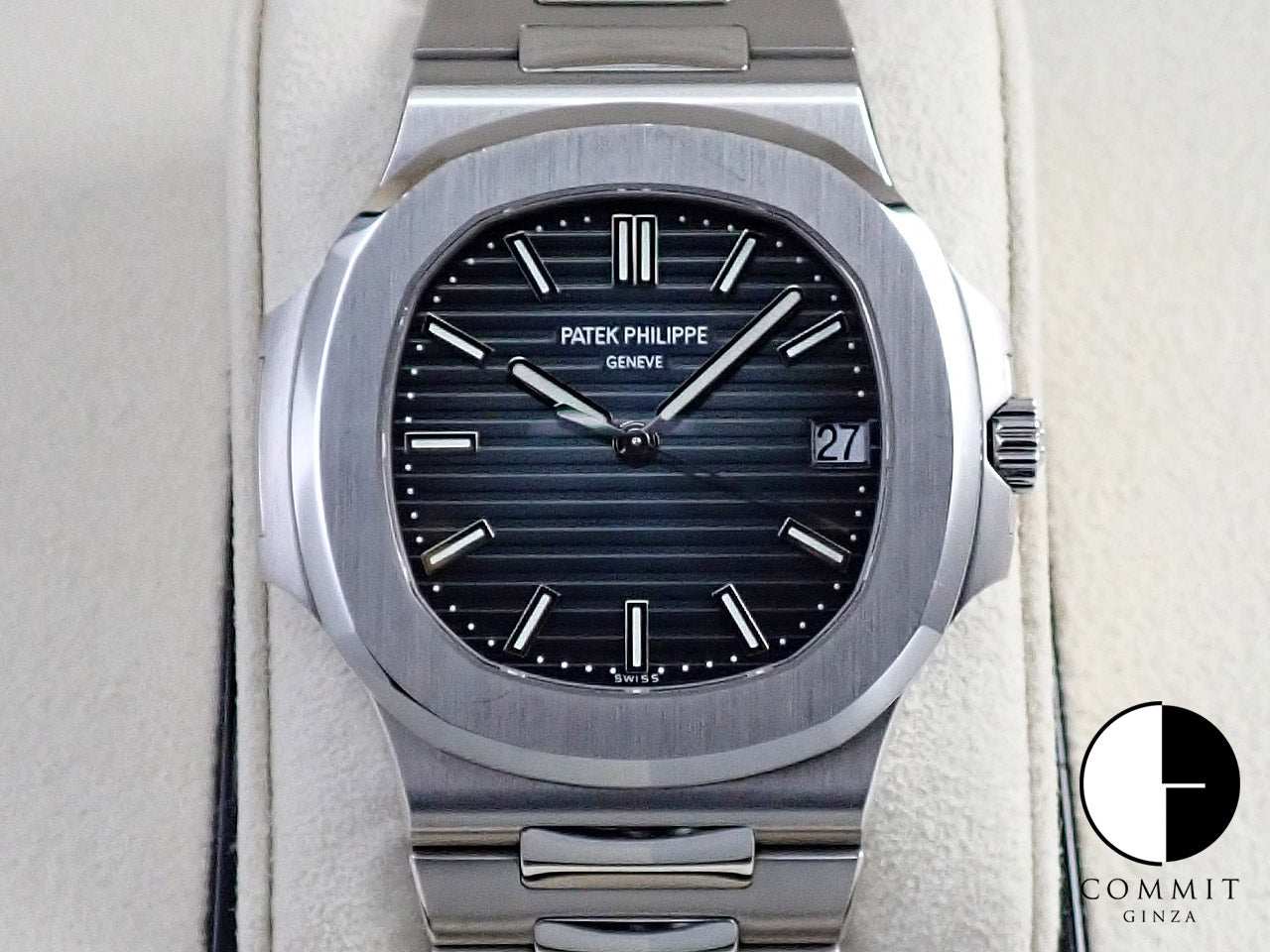 Patek Philippe Nautilus &lt;Warranty and Box&gt;