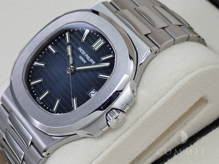 パテックフィリップ ノーチラス Ref.5711/1A-010 ステンレススチール ブルー文字盤