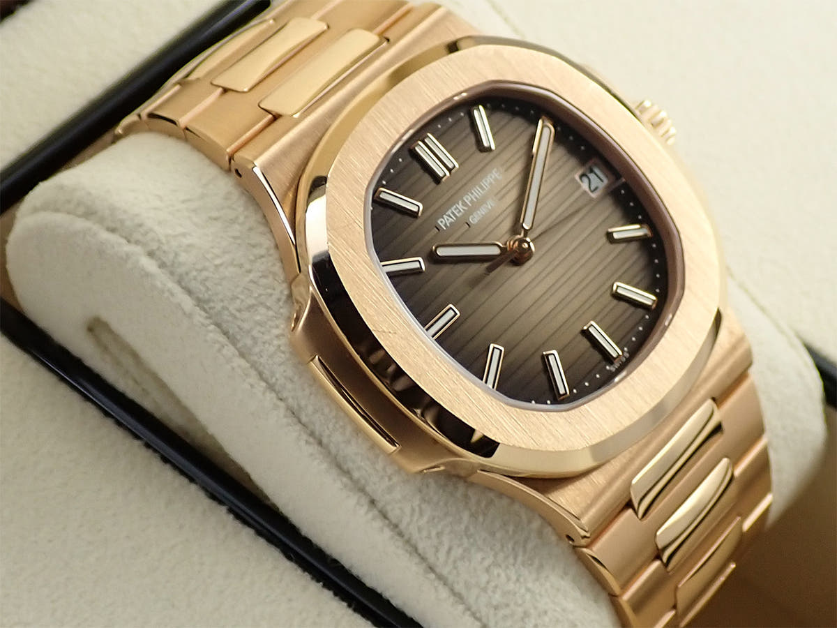 パテックフィリップ ノーチラス Ref.5711/1R-001 ブラウン・ブラック・グラデーション文字盤 中古 R9649392