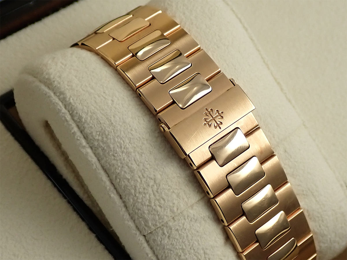 パテックフィリップ ノーチラス Ref.5711/1R-001 ブラウン・ブラック・グラデーション文字盤 中古 R9649392