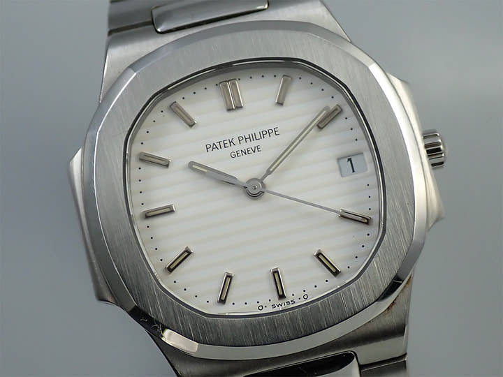 Patek Philippe Nautilus Quartz Ref. 3900/1 White Gold White Dial