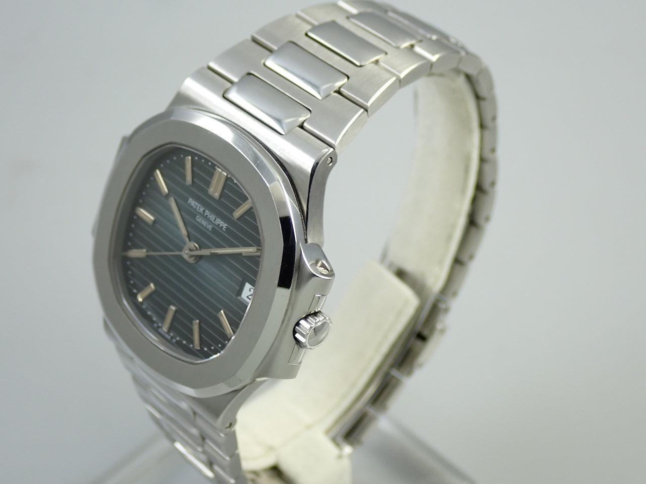 Patek Philippe Nautilus &lt;Warranty, Box, etc.&gt;