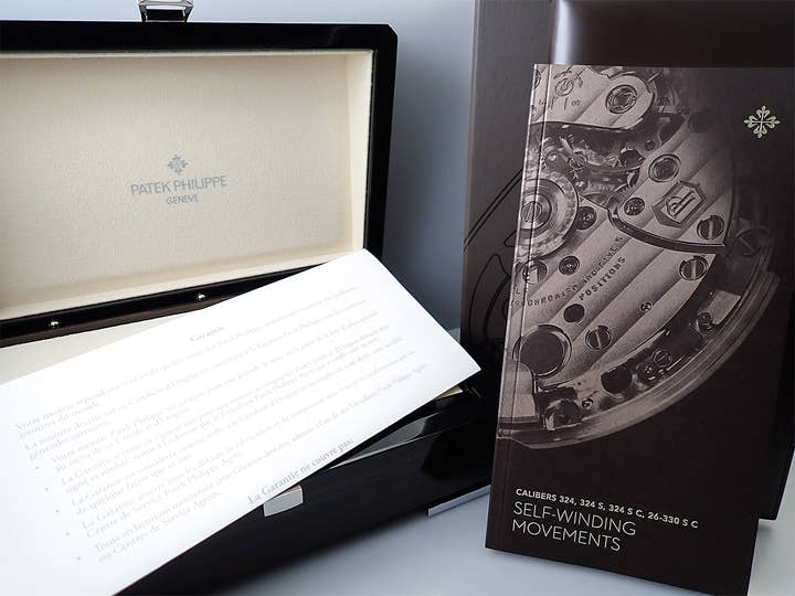 パテックフィリップ ノーチラス Ref.7118/1R-001 ローズゴールド シルバーオパーリン文字盤