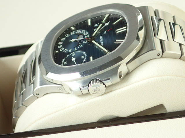 パテックフィリップ ノーチラス Ref.5712/1A ブラックブルー文字盤 中古 nautilus-27