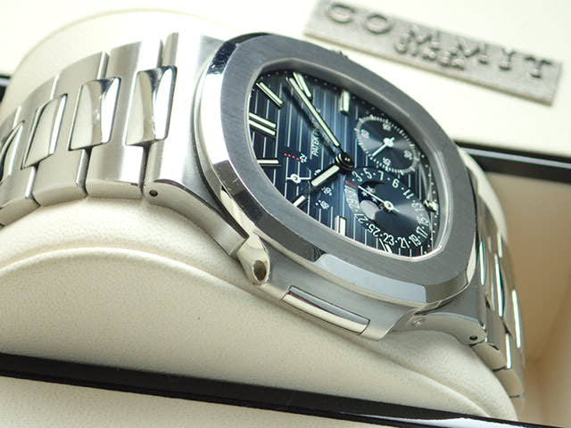 パテックフィリップ ノーチラス Ref.5712/1A ブラックブルー文字盤 中古 nautilus-27