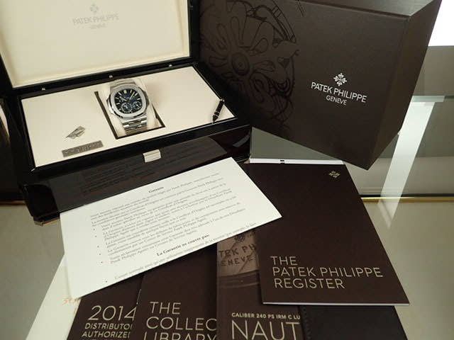 パテックフィリップ ノーチラス Ref.5712/1A ブラックブルー文字盤 中古 nautilus-27