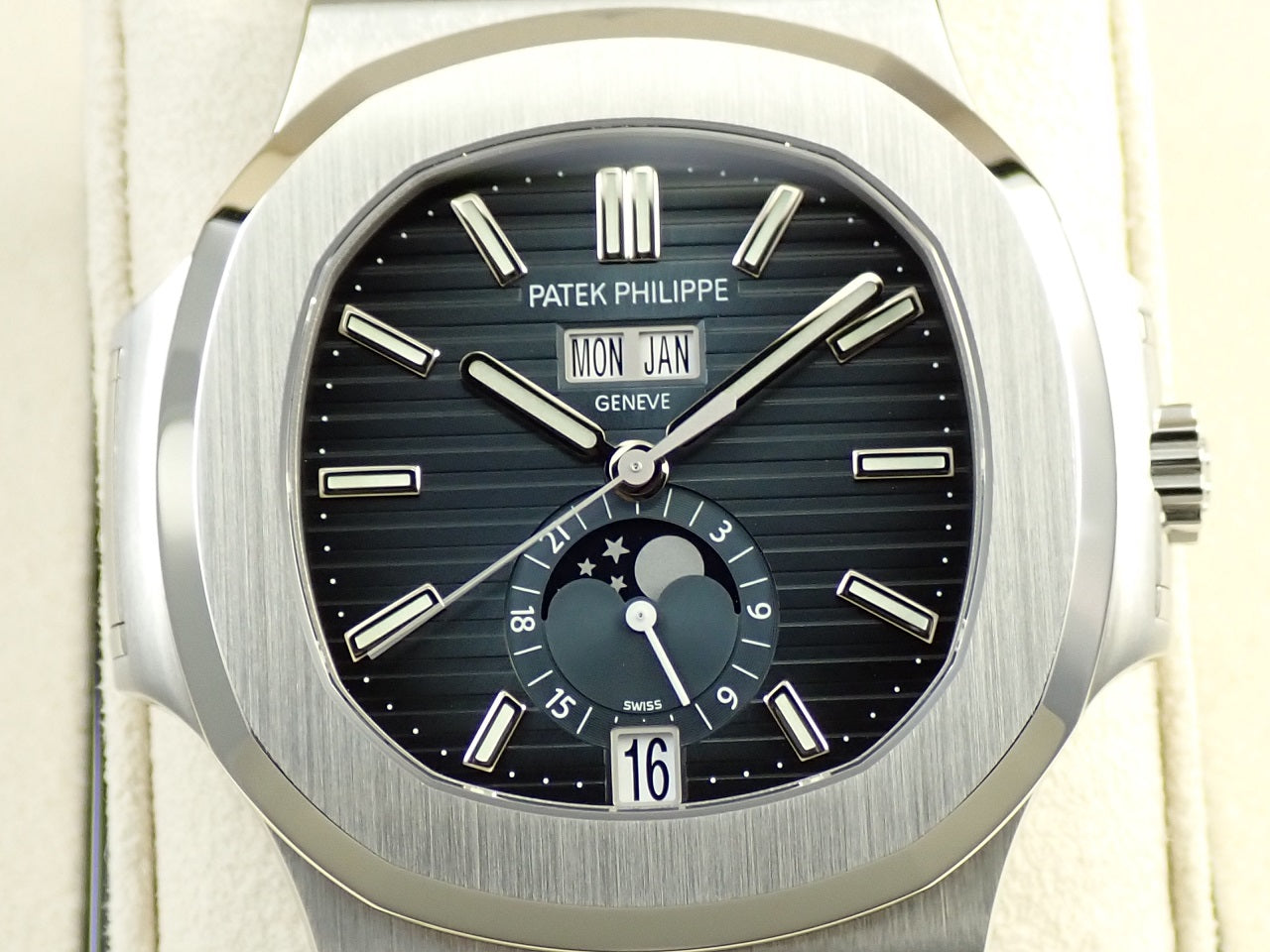 Patek Philippe Nautilus &lt;Warranty, Box, etc.&gt;