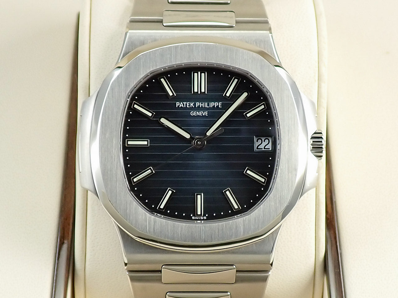 Patek Philippe Nautilus &lt;Warranty, Box, etc.&gt;