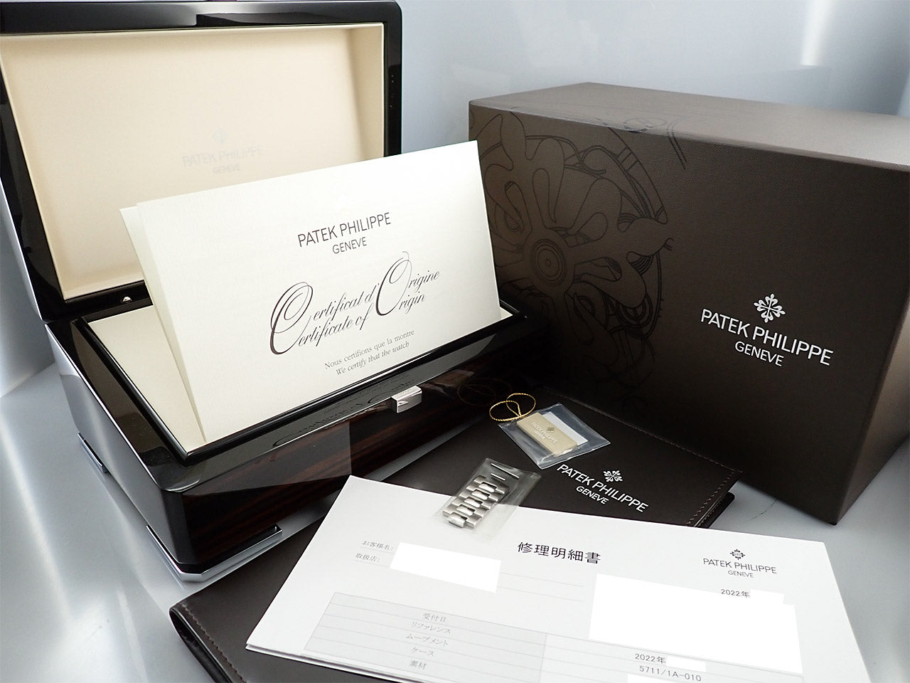 Patek Philippe Nautilus &lt;Warranty, Box, etc.&gt;