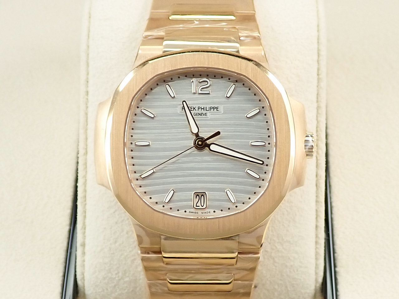 Patek Philippe Nautilus &lt;Warranty, Box, etc.&gt;