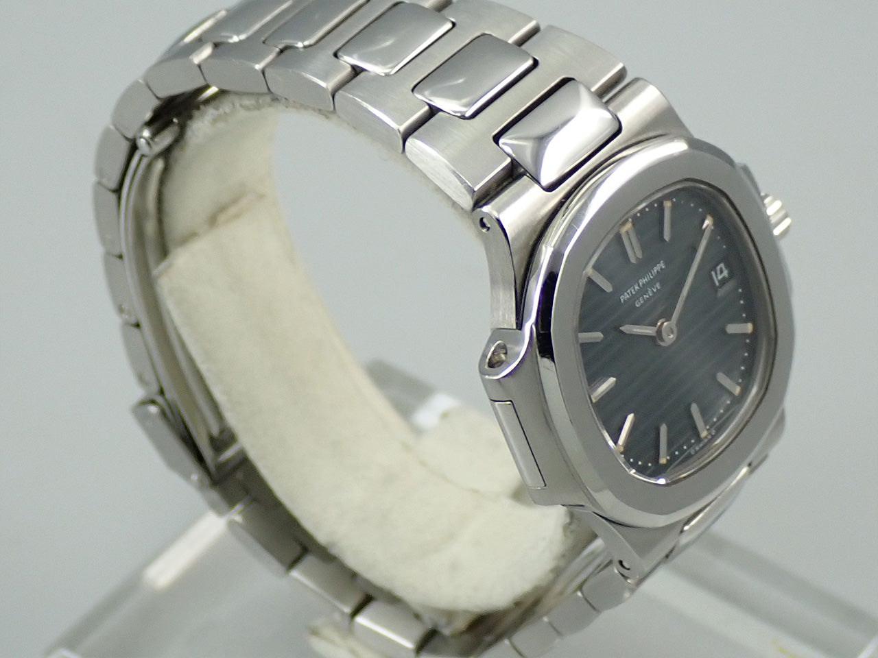 Patek Philippe Nautilus Quartz &lt;Other&gt;