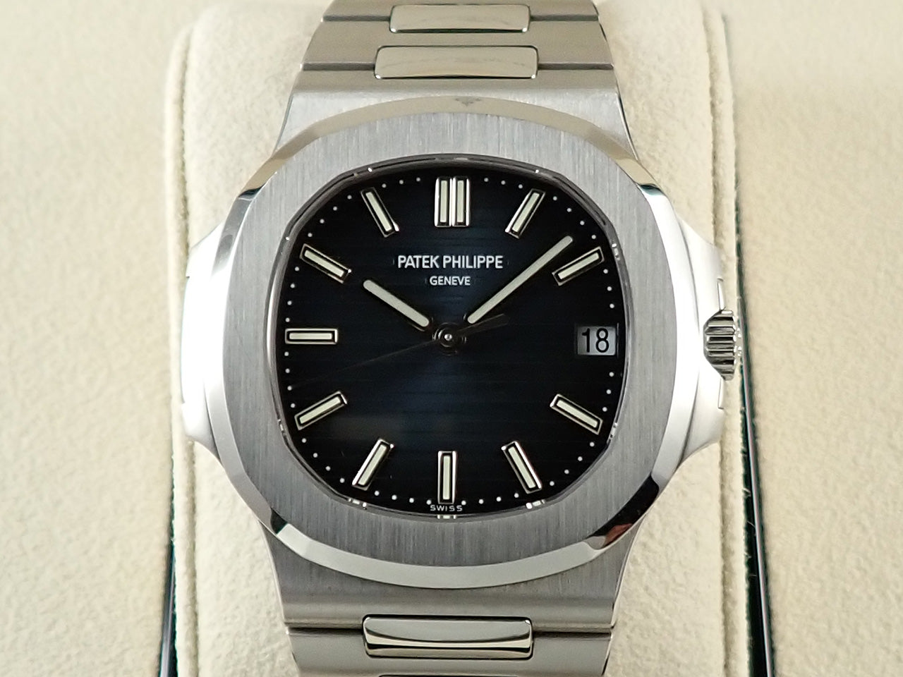 Patek Philippe Nautilus &lt;Warranty, Box, etc.&gt;