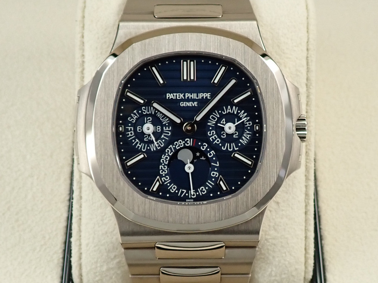 Patek Philippe Nautilus &lt;Warranty, Box, etc.&gt;