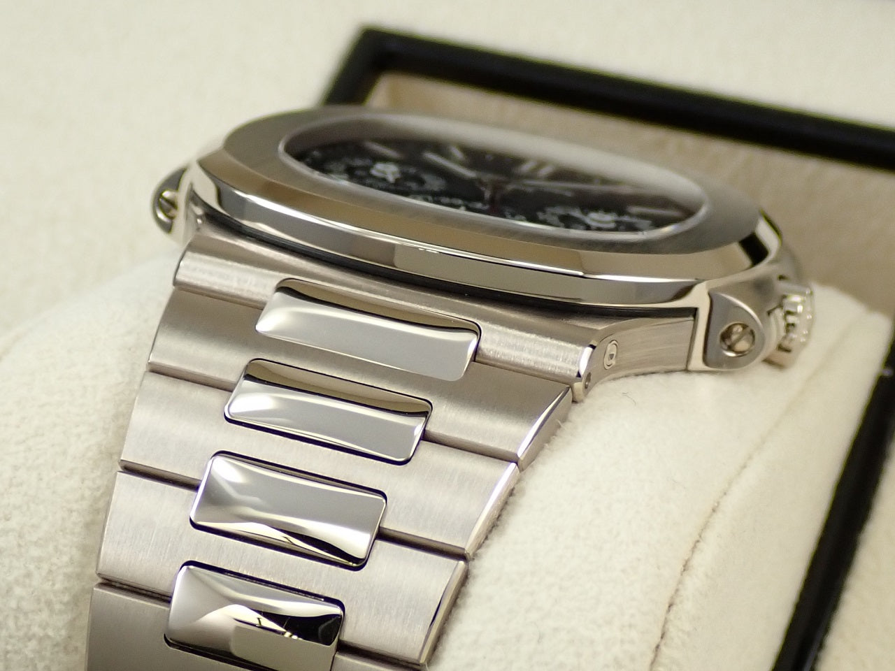 Patek Philippe Nautilus &lt;Warranty, Box, etc.&gt;