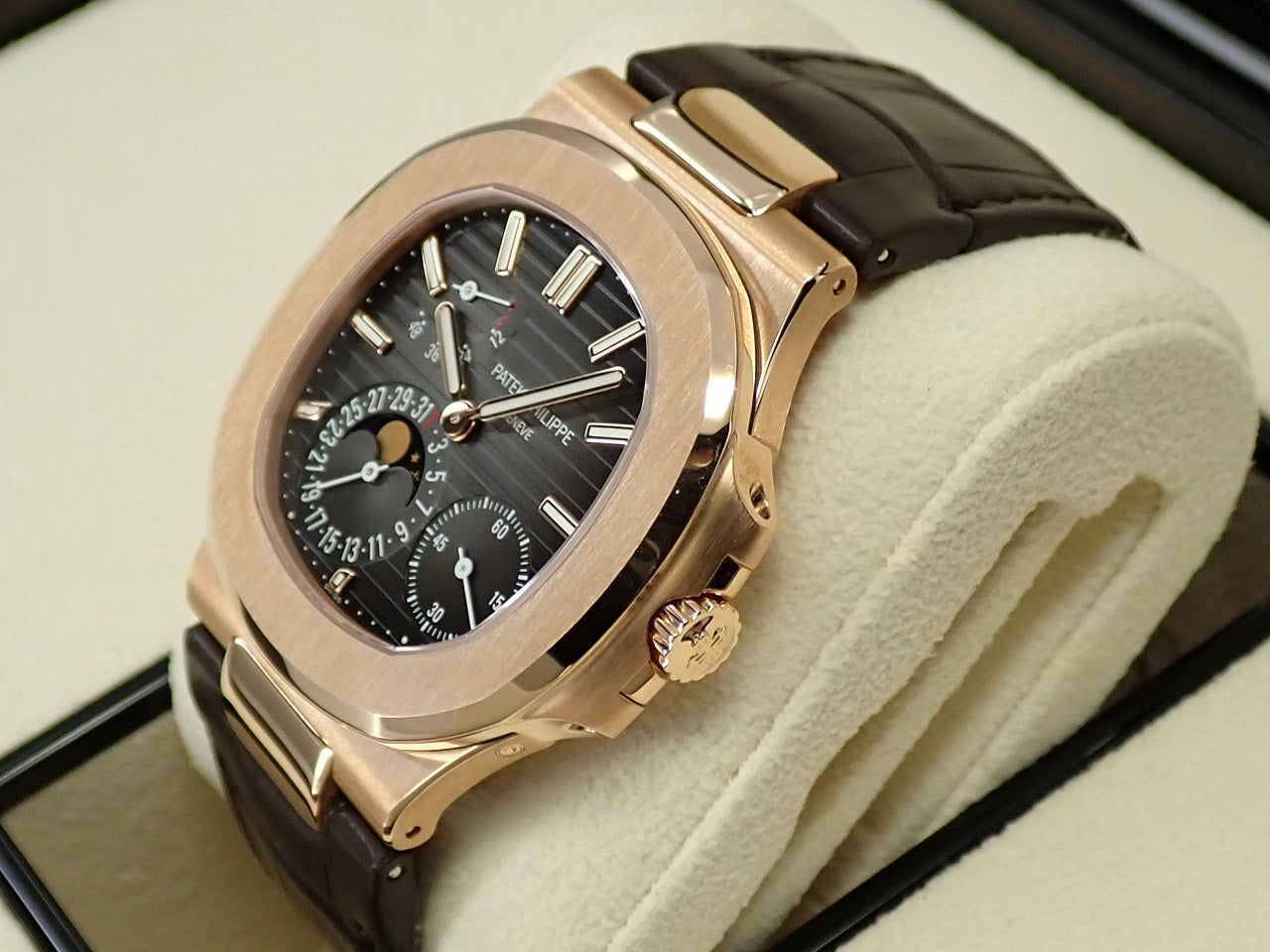 Patek Philippe Nautilus &lt;Warranty, Box, etc.&gt;