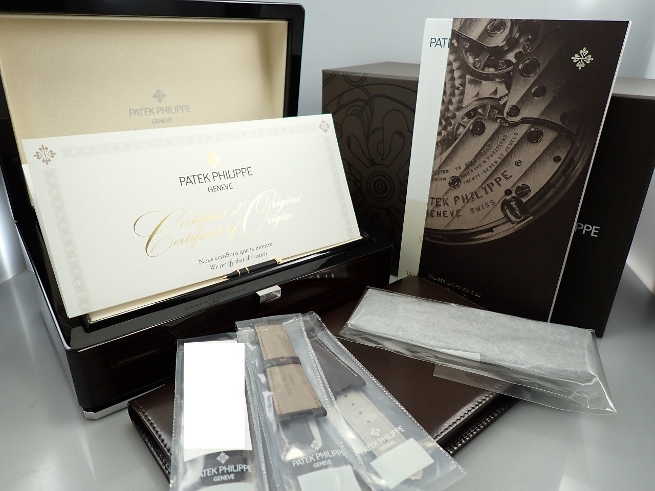 Patek Philippe Nautilus &lt;Warranty, Box, etc.&gt;