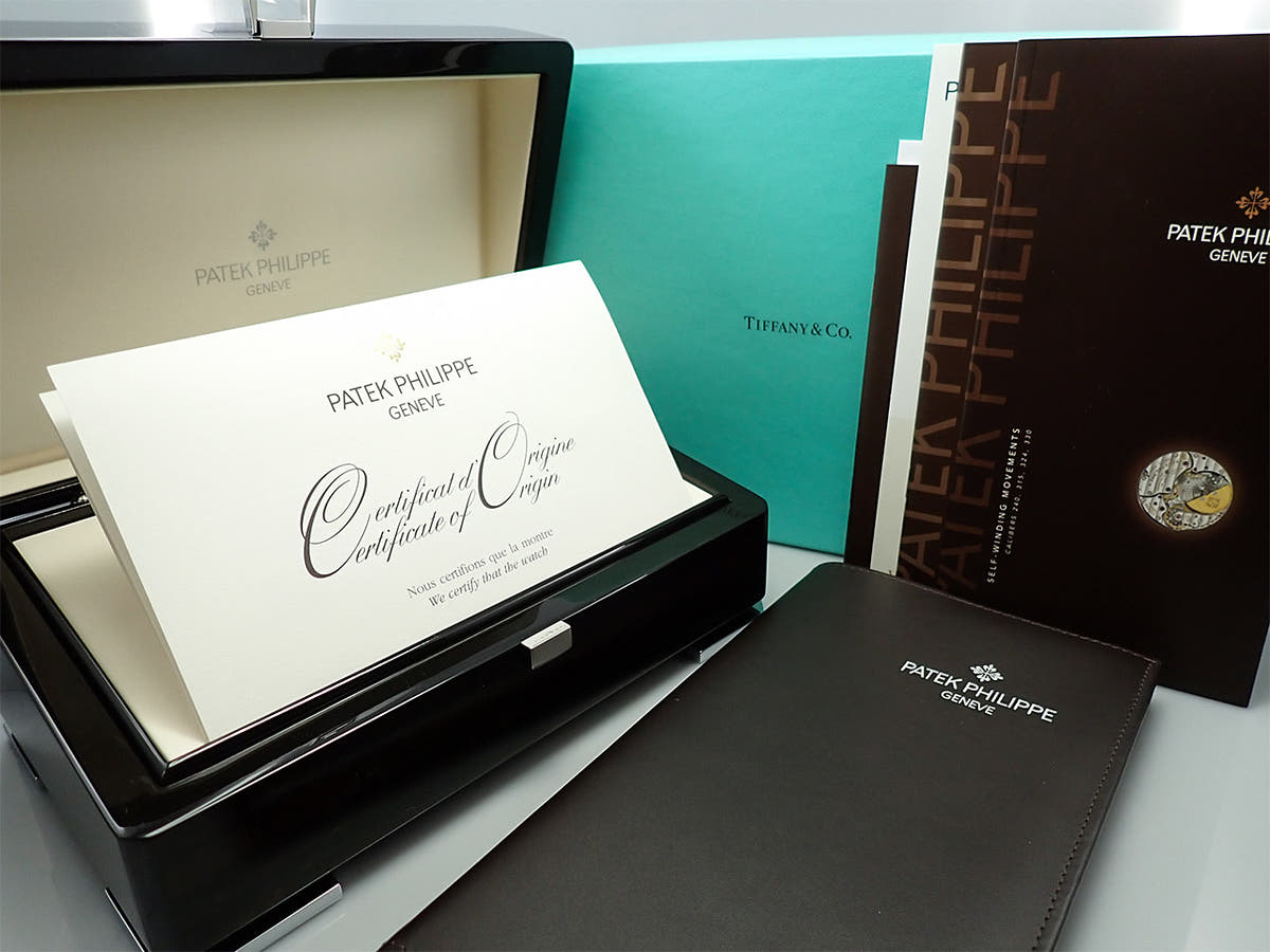 パテックフィリップ ノーチラス TIFFANY＆CO. Ref.5711/1A-011 ホワイト文字盤 極美品 4SR30A90