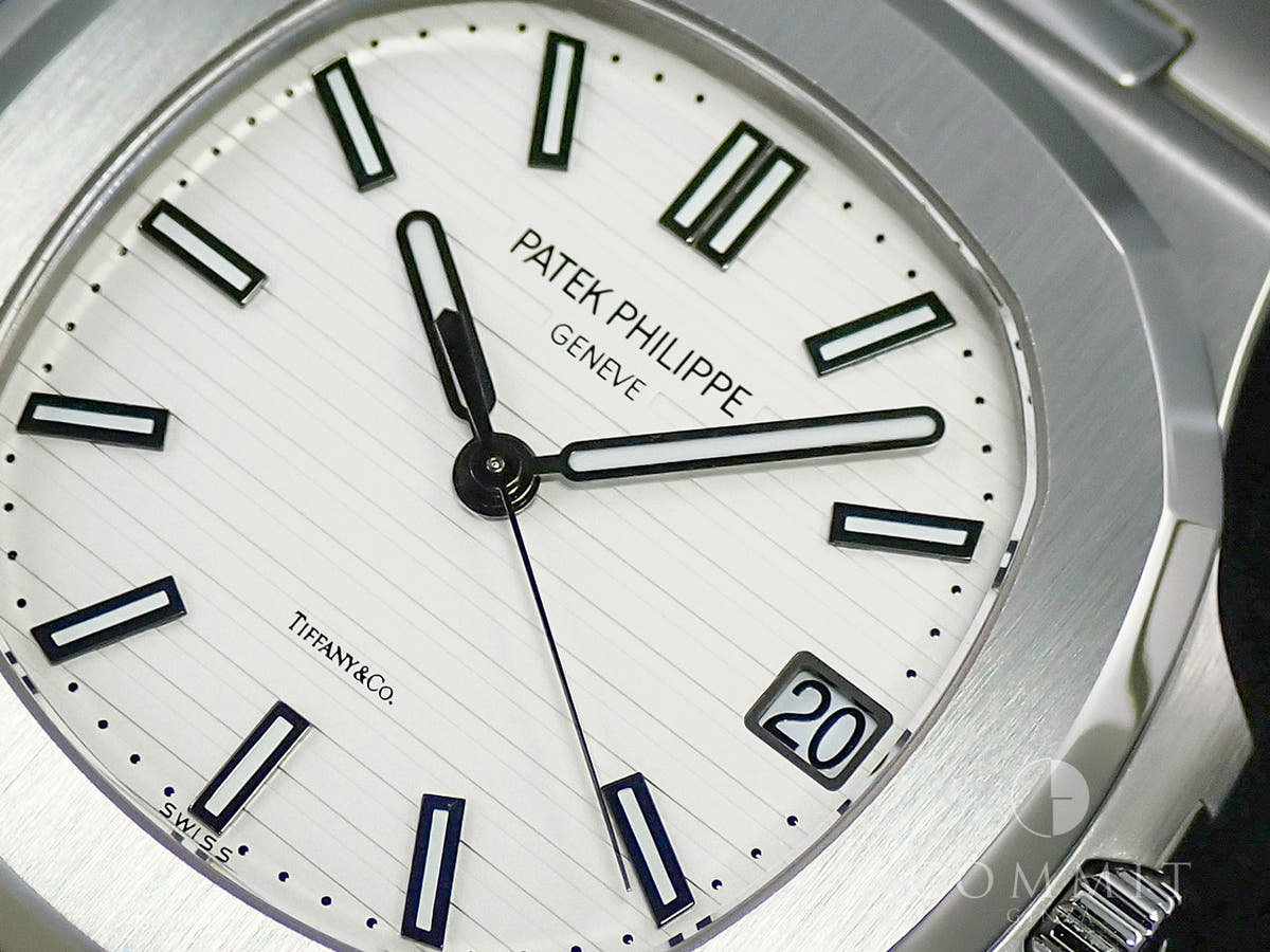 パテックフィリップ ノーチラス TIFFANY＆CO. Ref.5711/1A-011 ホワイト文字盤 極美品 4SR30A90