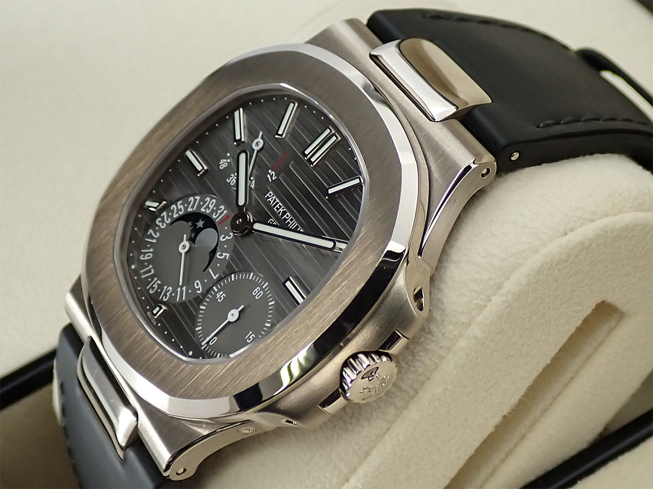 Patek Philippe Nautilus Petite Complication &lt;Warranty, Box, etc.&gt;