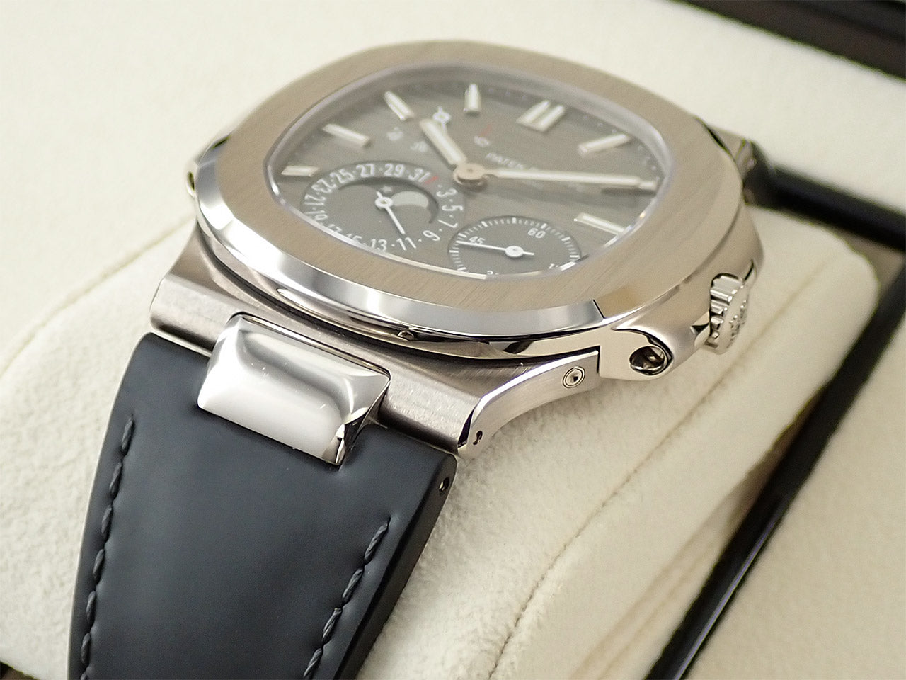 Patek Philippe Nautilus Petite Complication &lt;Warranty, Box, etc.&gt;