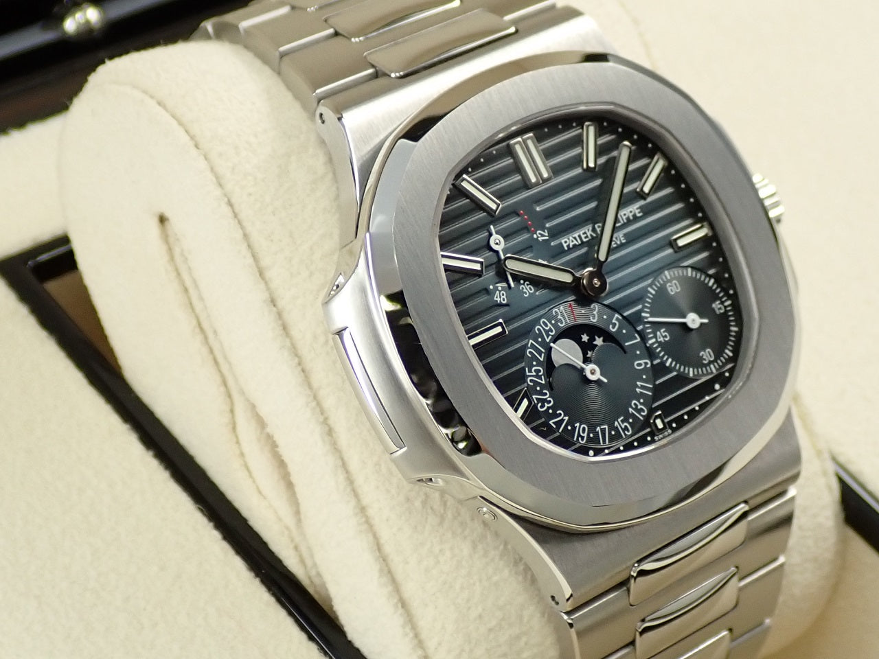 Patek Philippe Nautilus Petite Complication &lt;Warranty, Box, etc.&gt;