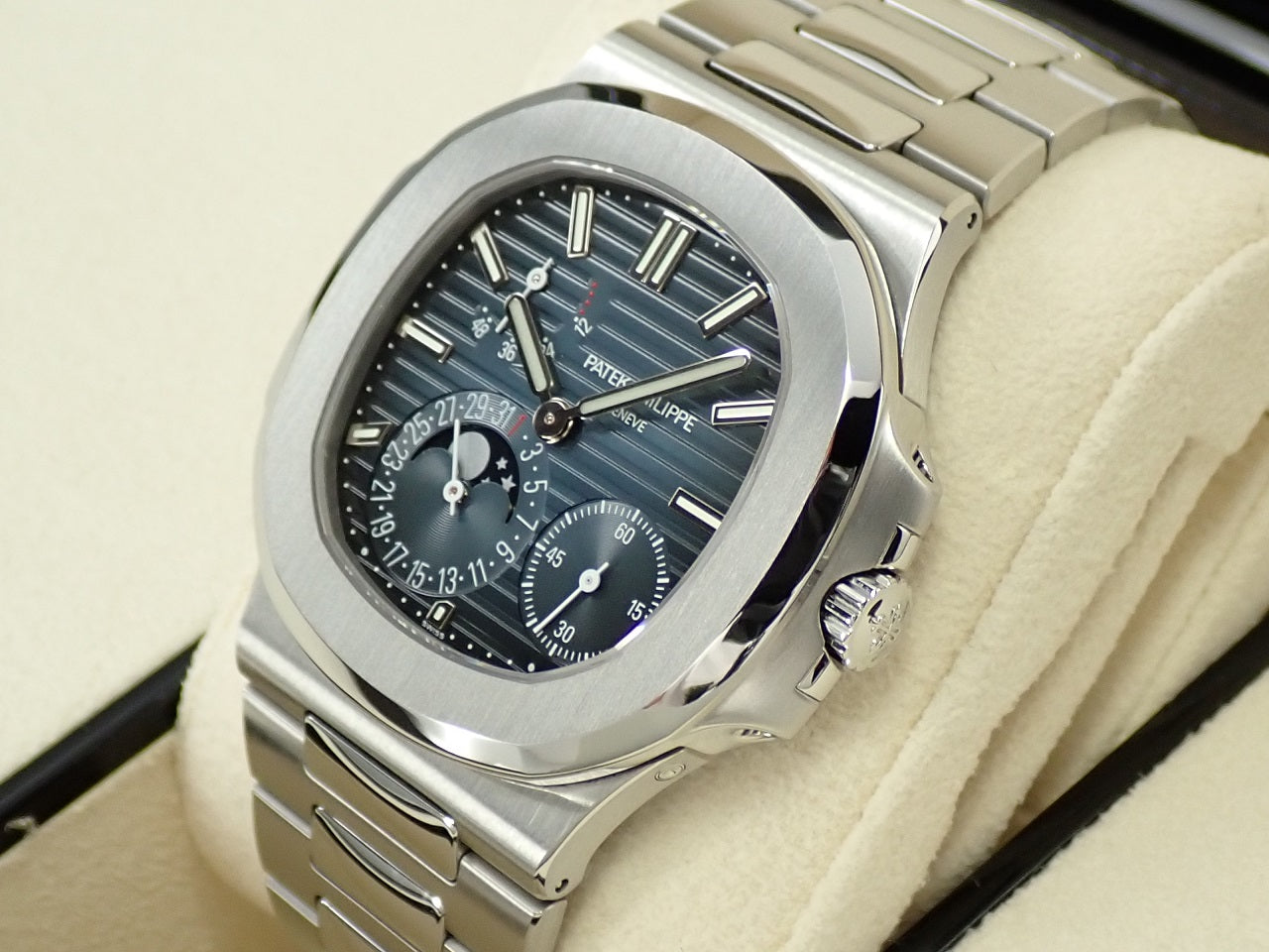 Patek Philippe Nautilus Petite Complication &lt;Warranty, Box, etc.&gt;