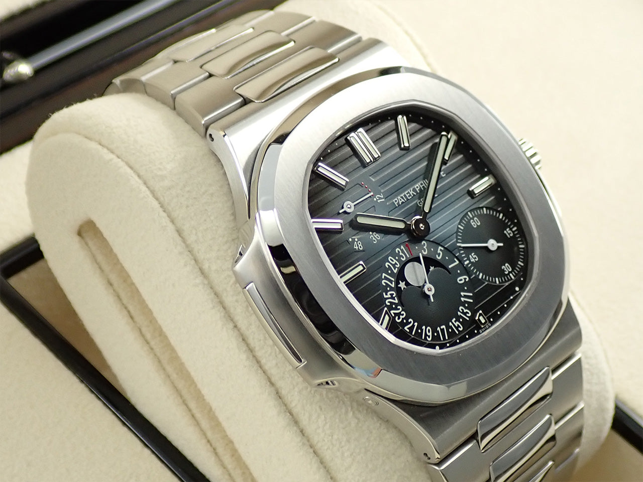 Patek Philippe Nautilus Petite Complication &lt;Warranty, Box, etc.&gt;