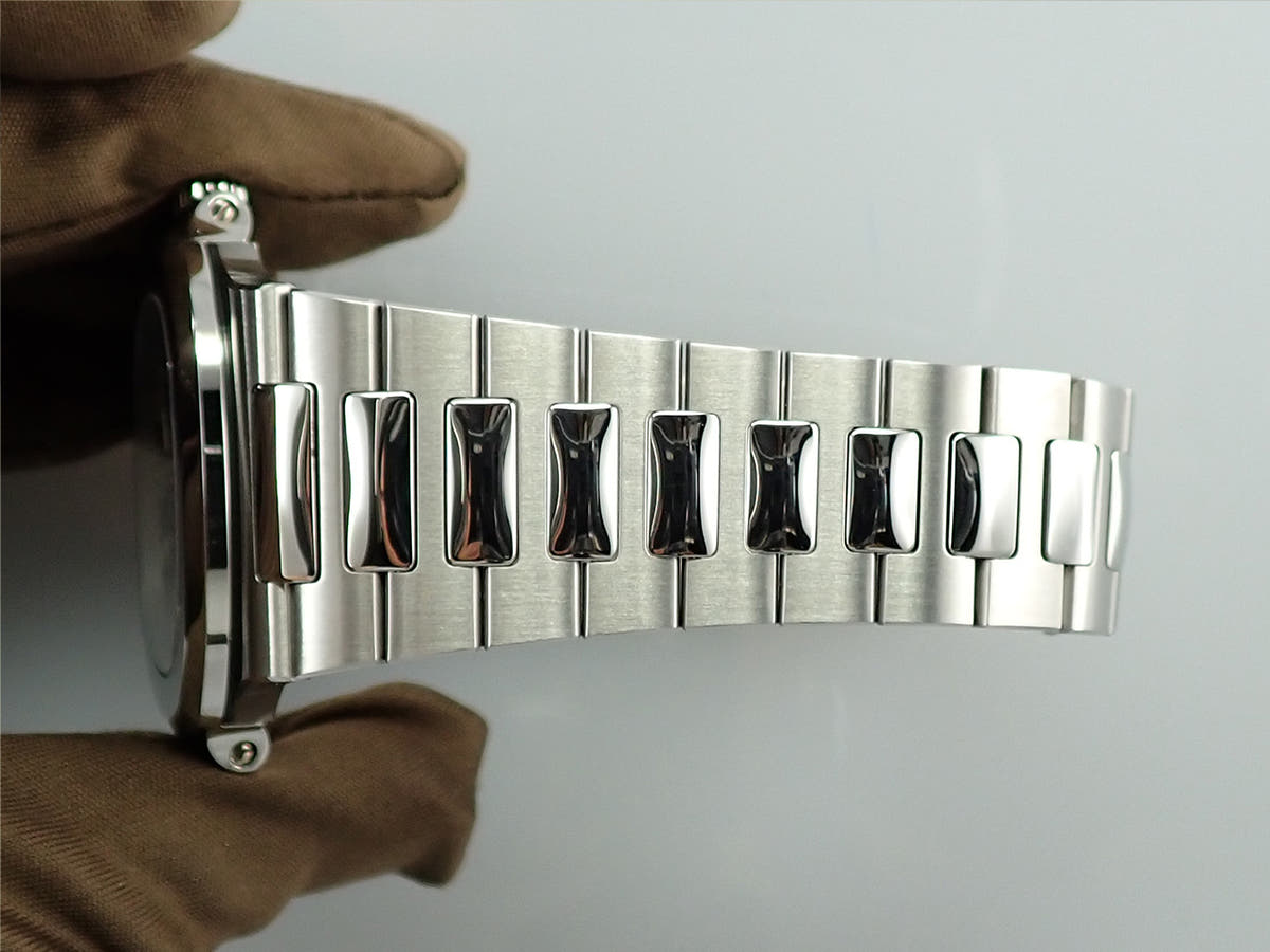 パテックフィリップ ノーチラス Ref.5711/1A-014 グリーン文字盤 極美品 VF0F5184