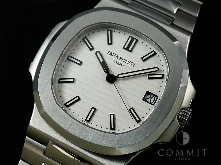 パテックフィリップ ノーチラス Ref.5711/1A-011 ステンレススチール ホワイト文字盤