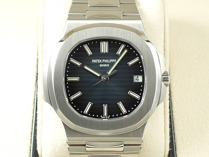 パテックフィリップ ノーチラス Ref.5711/1A-010 ステンレススチール ブルー文字盤