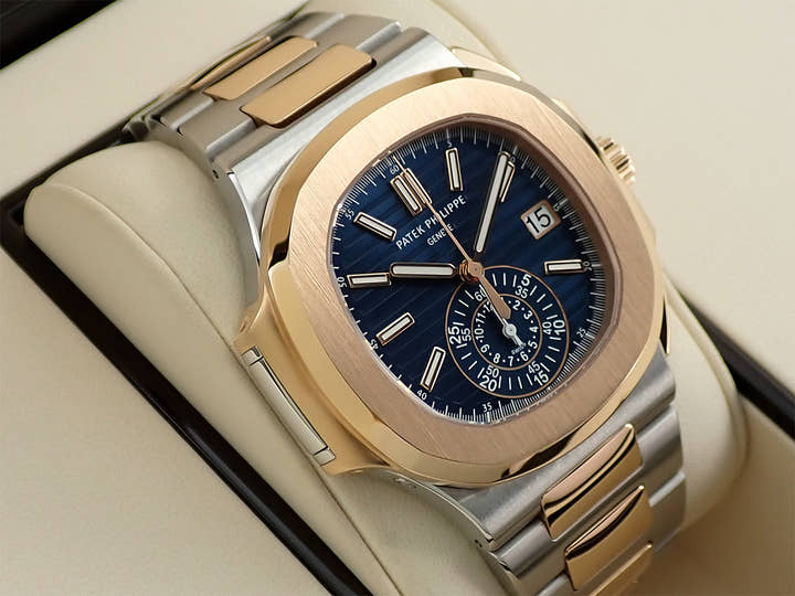 パテックフィリップ ノーチラス クロノグラフ Ref.5980/1AR-001 ステンレススチール/ローズゴールド ブルー文字盤