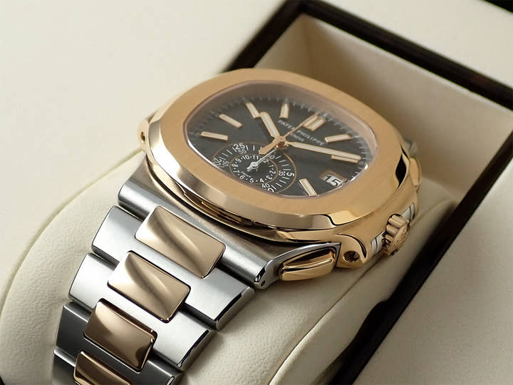 パテックフィリップ ノーチラス クロノグラフ Ref.5980/1AR-001 ステンレススチール/ローズゴールド ブルー文字盤