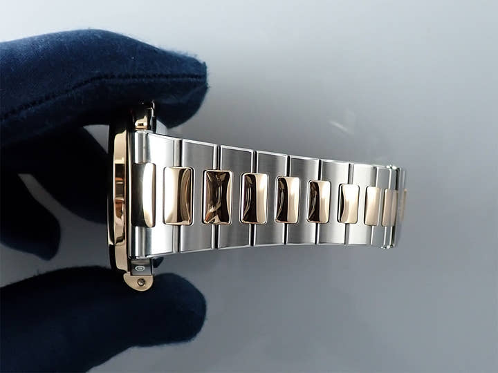 パテックフィリップ ノーチラス クロノグラフ Ref.5980/1AR-001 ステンレススチール/ローズゴールド ブルー文字盤
