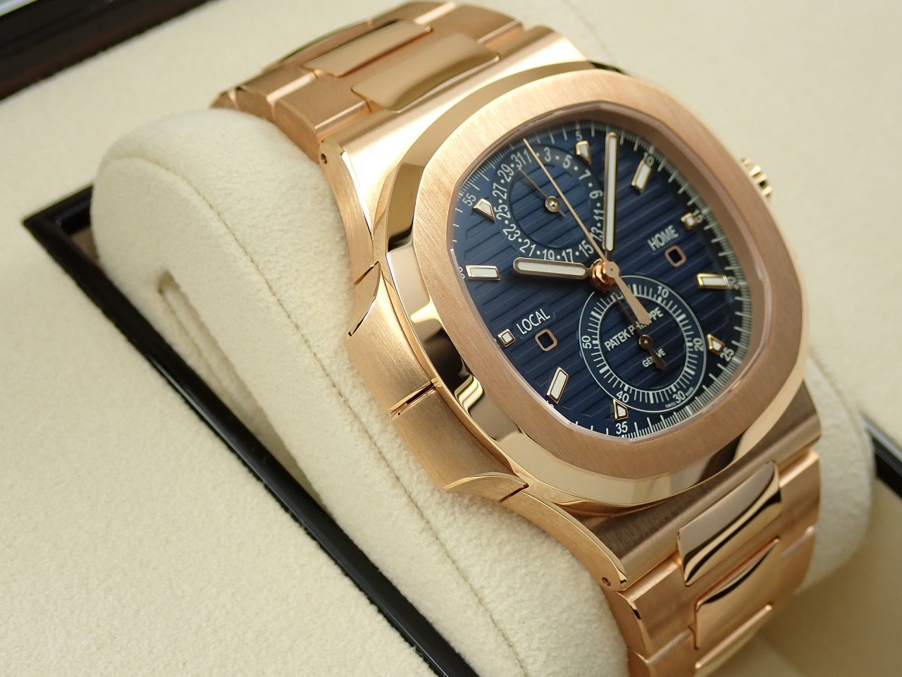 Patek Philippe Nautilus &lt;Warranty, Box, etc.&gt;