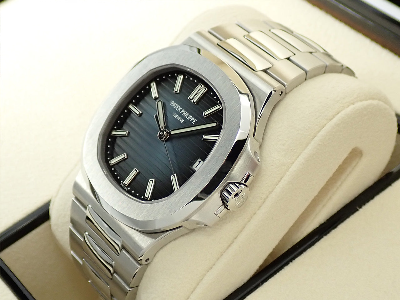 Patek Philippe Nautilus &lt;Warranty, Box, etc.&gt;