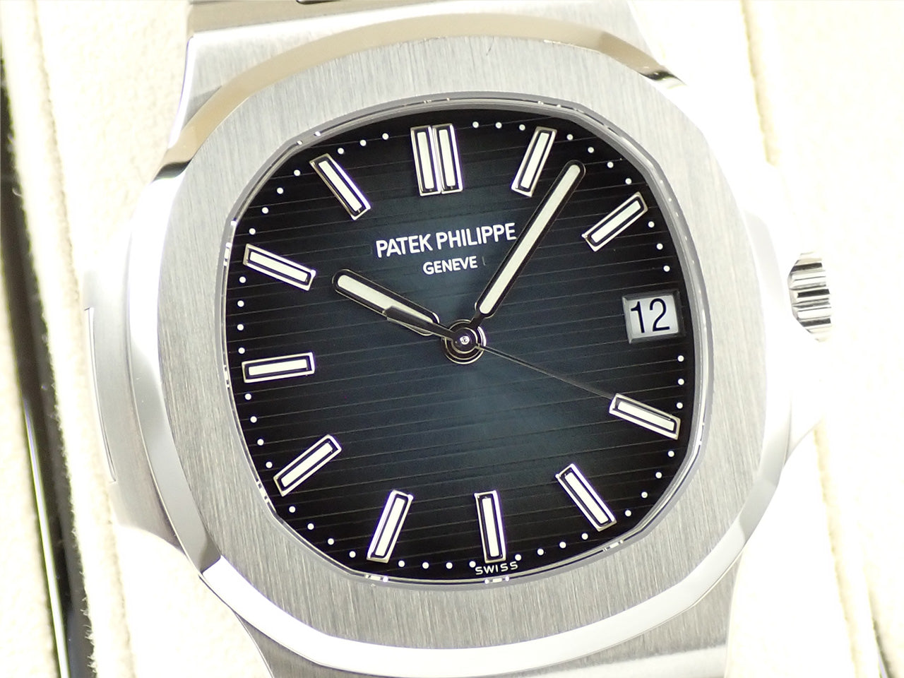 Patek Philippe Nautilus &lt;Warranty, Box, etc.&gt;