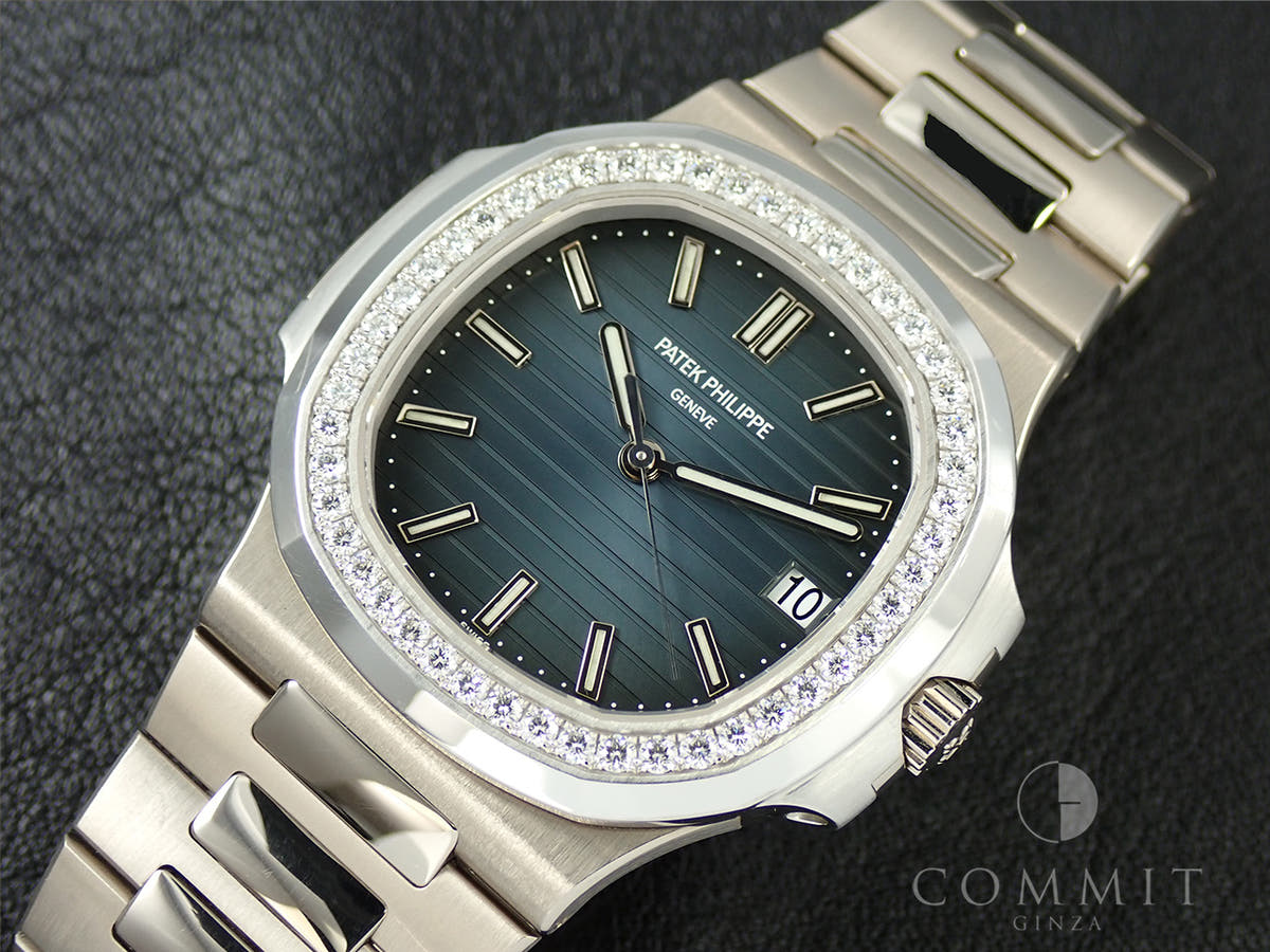 パテックフィリップ ノーチラス Ref.5713/1G-001 ブルー文字盤 中古 XY24VRAC