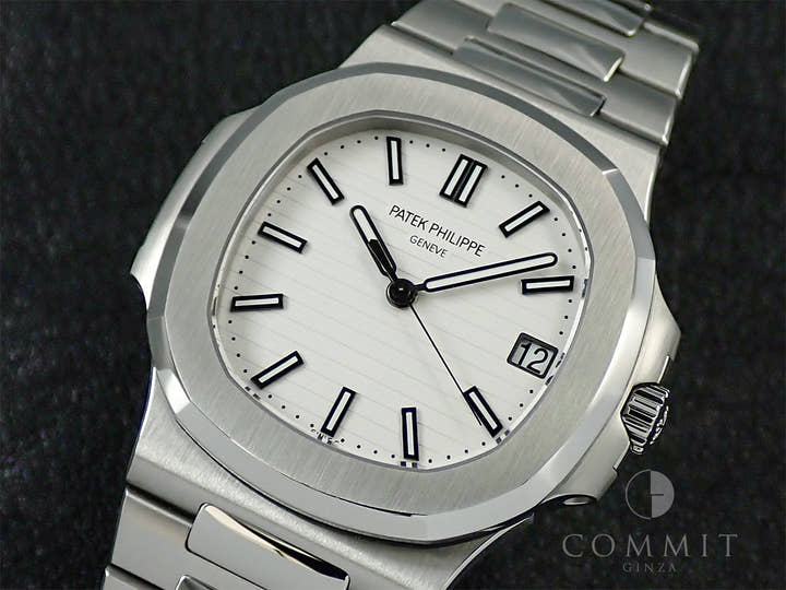 パテックフィリップ ノーチラス Ref.5711/1A-011 ステンレススチール ホワイト文字盤