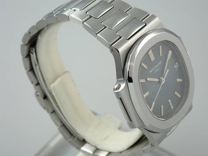 Patek Philippe Nautilus <Warranty, Box, etc.>