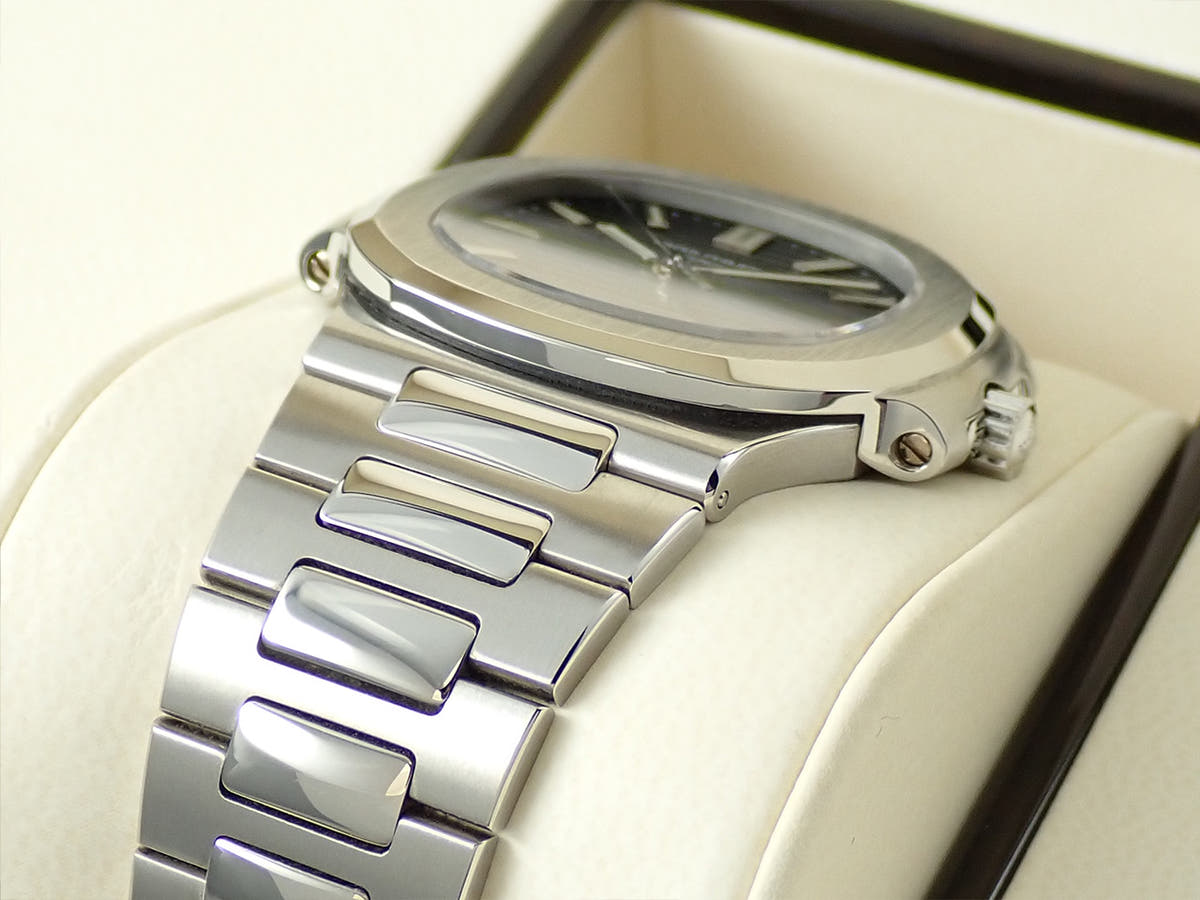 パテックフィリップ ノーチラス Ref.5800/1A-001 ブルー文字盤 美品 S9139697