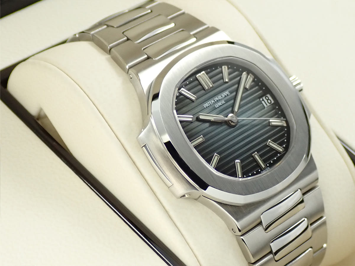 パテックフィリップ ノーチラス Ref.5800/1A-001 ブルー文字盤 美品 S9139697