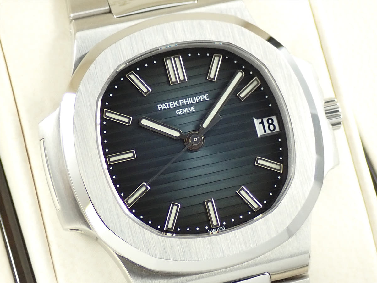 パテックフィリップ ノーチラス Ref.5800/1A-001 ブルー文字盤 美品 S9139697