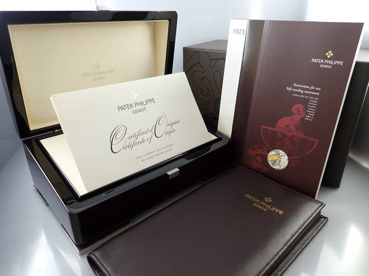 Patek Philippe Nautilus &lt;Warranty, Box, etc.&gt;