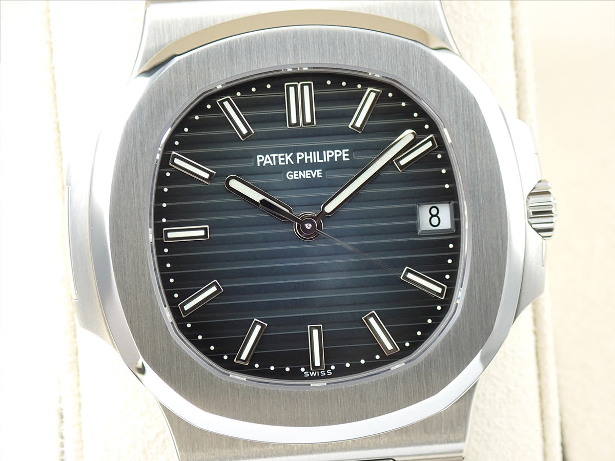 パテックフィリップ ノーチラス Ref.5711/1A-010 ブルー文字盤 美品 TCUAZ27K