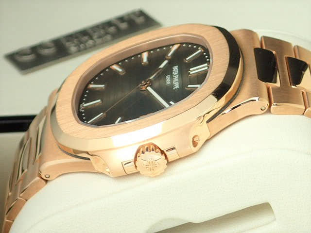 パテックフィリップ ノーチラス Ref.5711/1R-001 ブラックブラウン文字盤 中古 nautilus-39