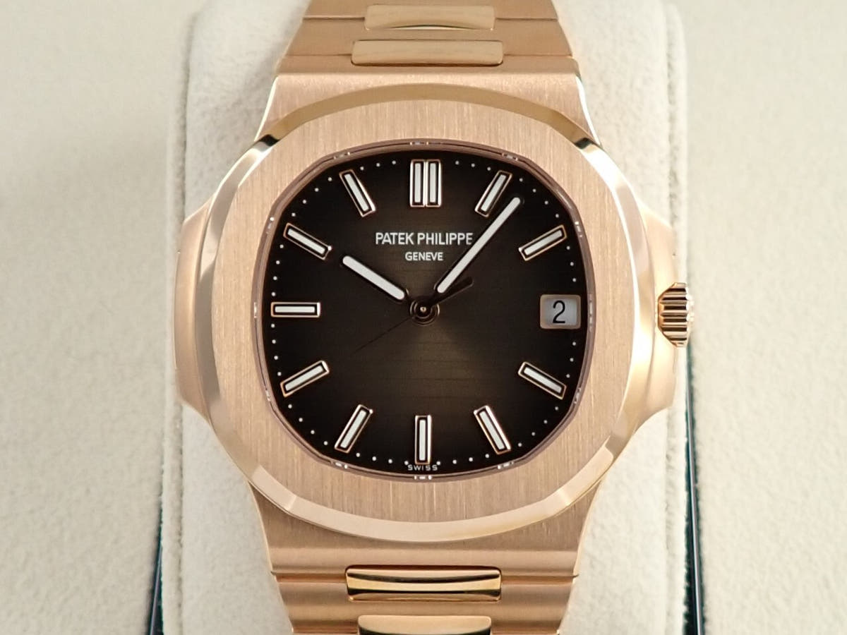 パテックフィリップ ノーチラス Ref.5711/1R-001 ブラウン・ブラック・グラデーション文字盤 未使用 03KVY903