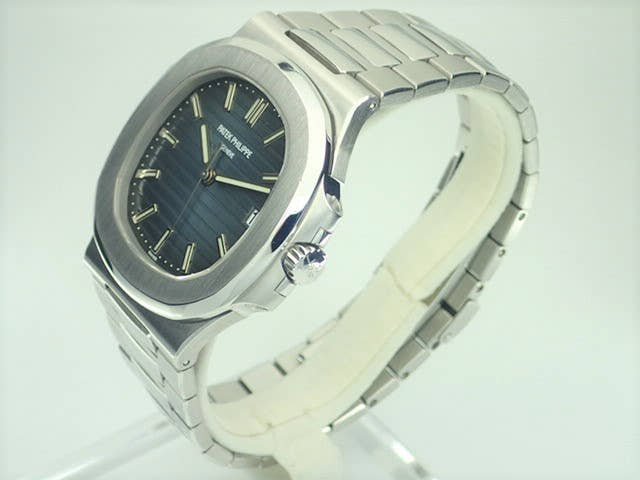 パテックフィリップ ノーチラス Ref.5711/1A-001 ブラックブルー文字盤 中古 nautilus-56